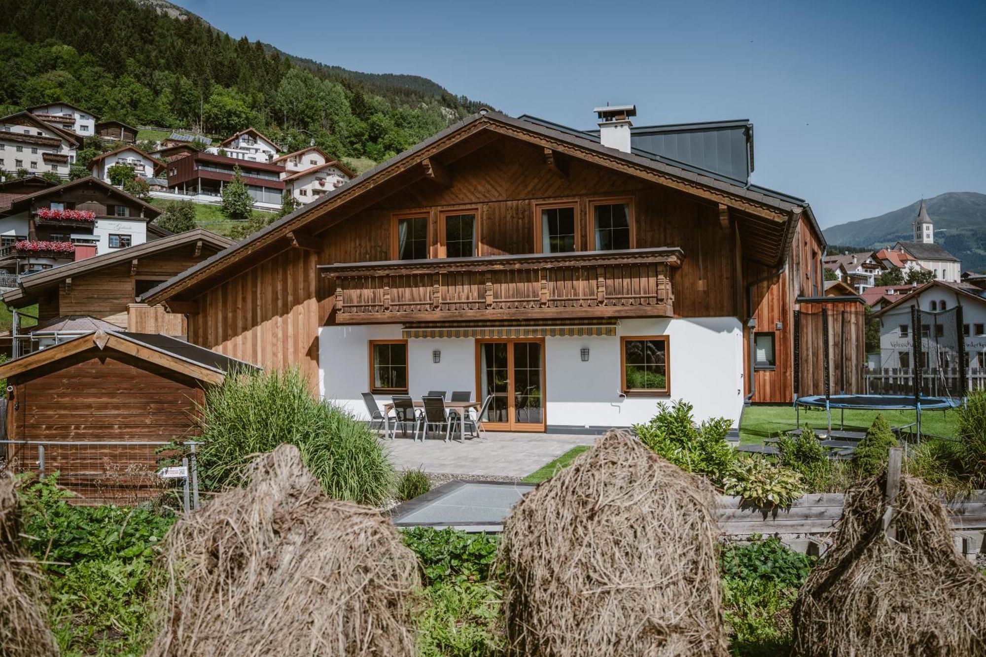 Alpenzeit Villa Ladis Buitenkant foto