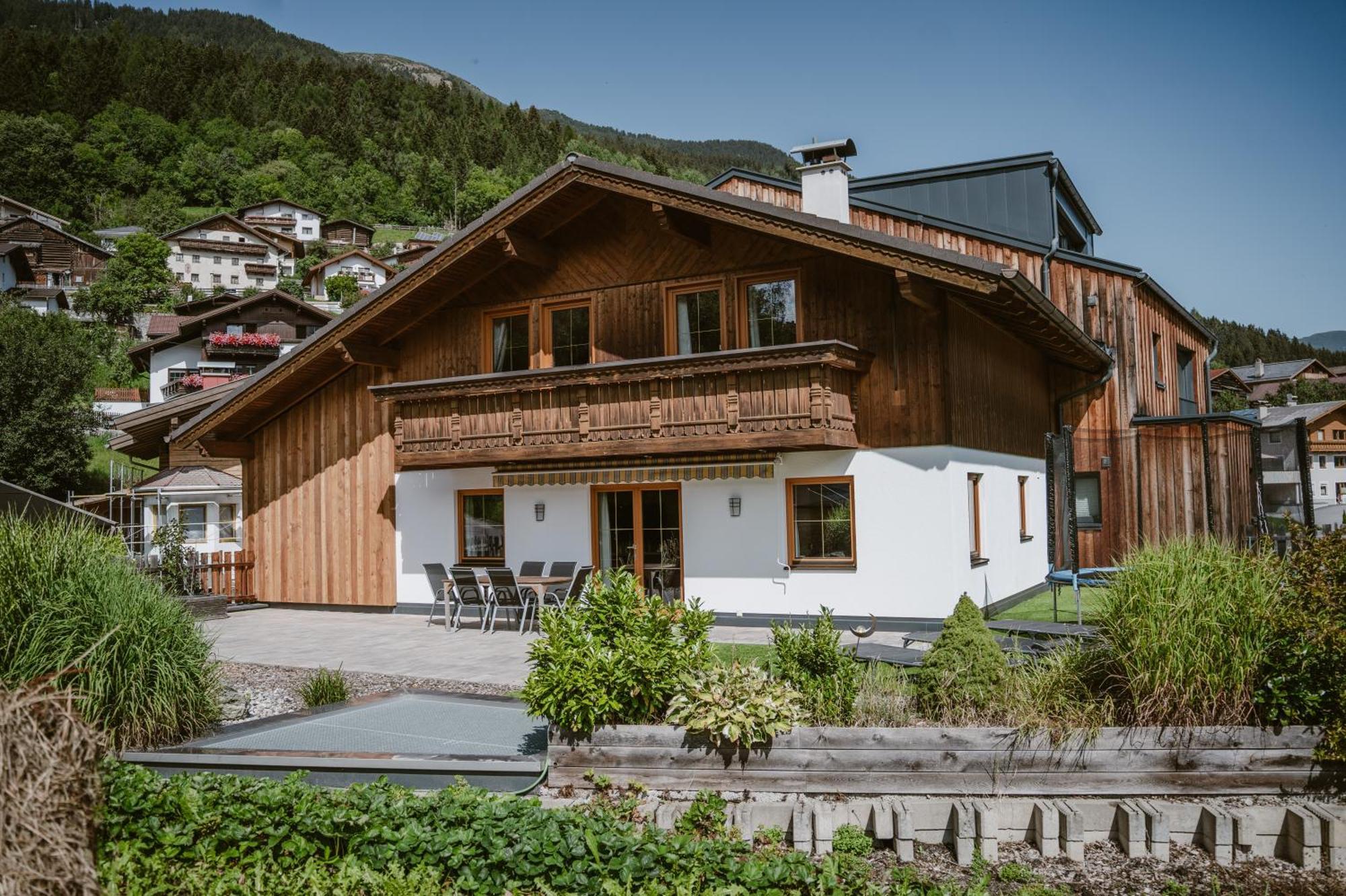 Alpenzeit Villa Ladis Buitenkant foto