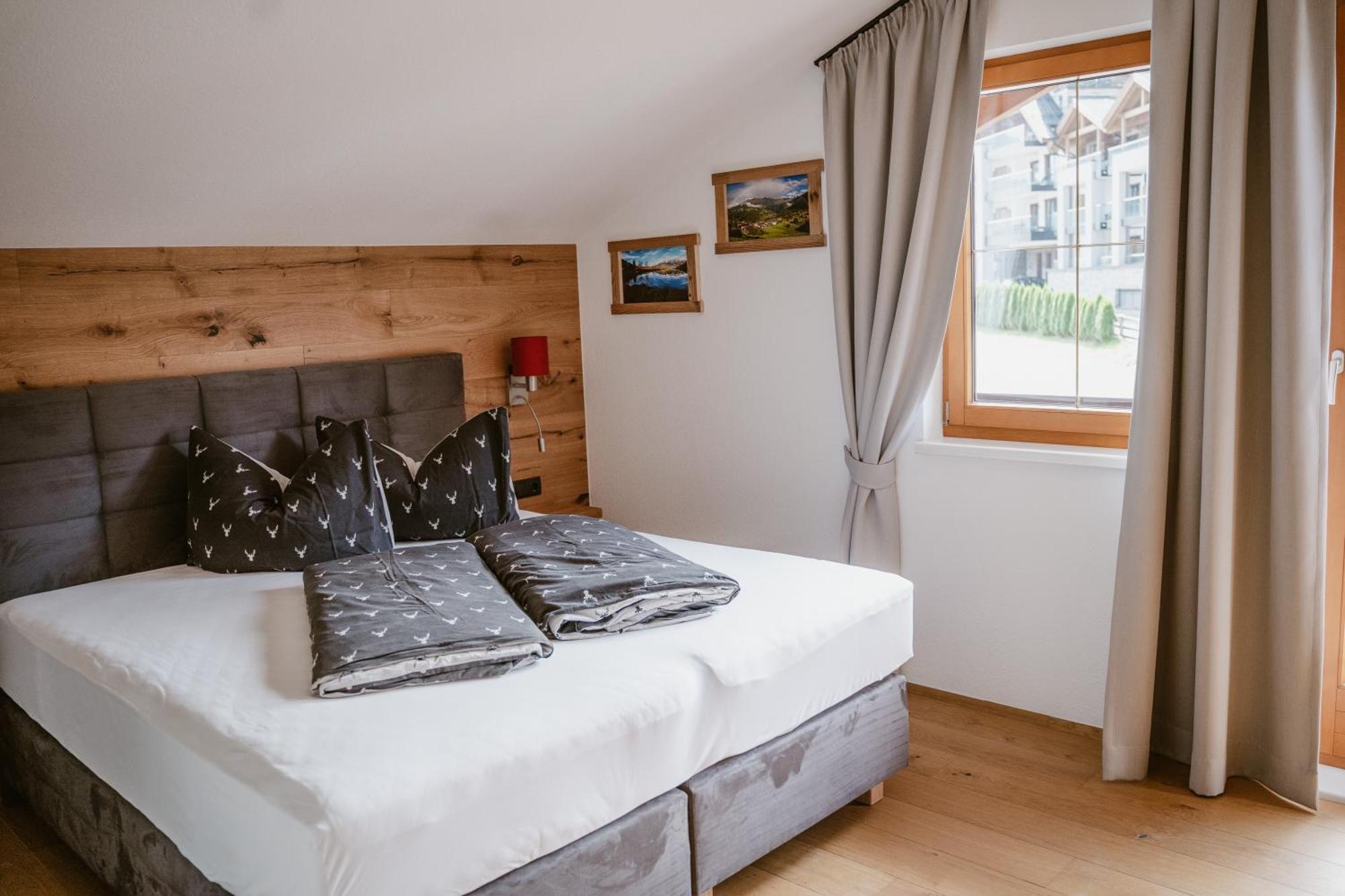 Alpenzeit Villa Ladis Buitenkant foto
