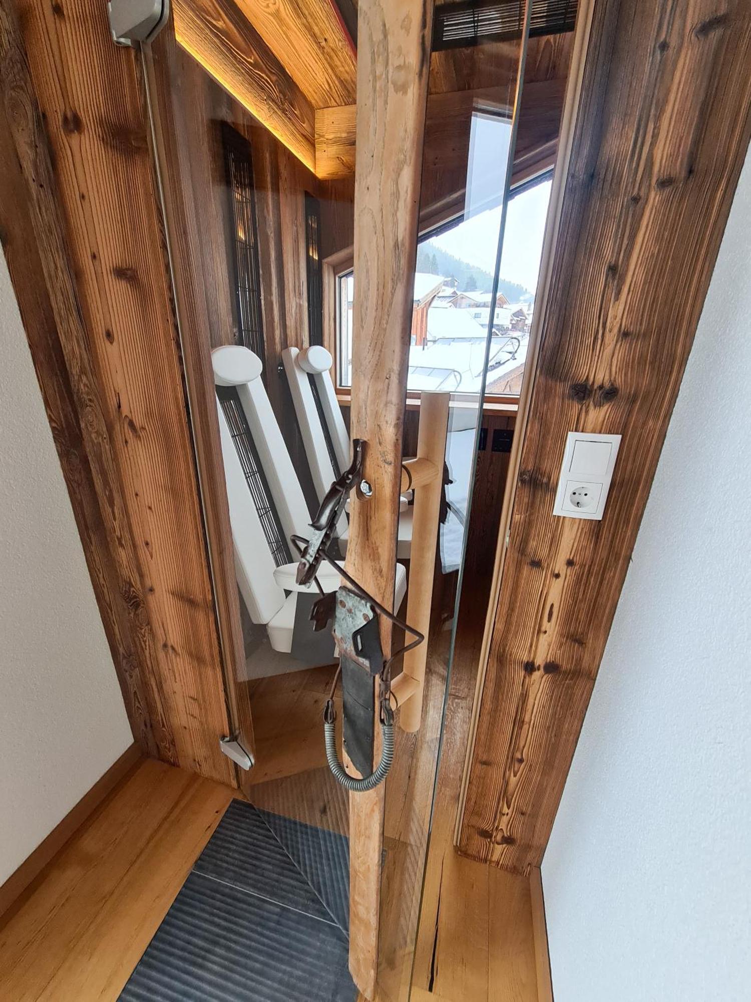 Alpenzeit Villa Ladis Buitenkant foto
